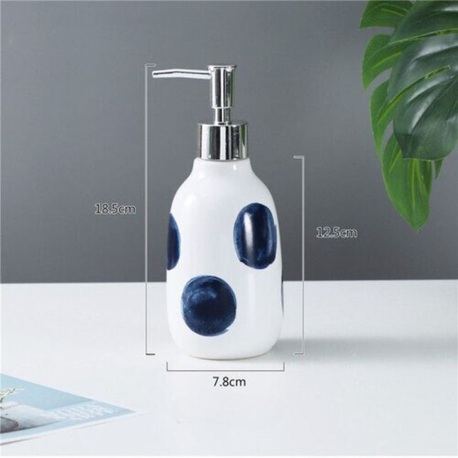 Dispenser sapone in ceramica artigianale.